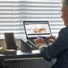 wooden laptop stand_kusudico